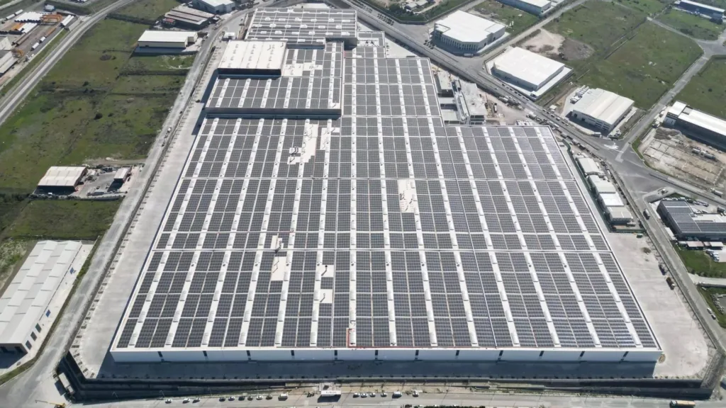 Grid-tied rooftop solar system on a factory